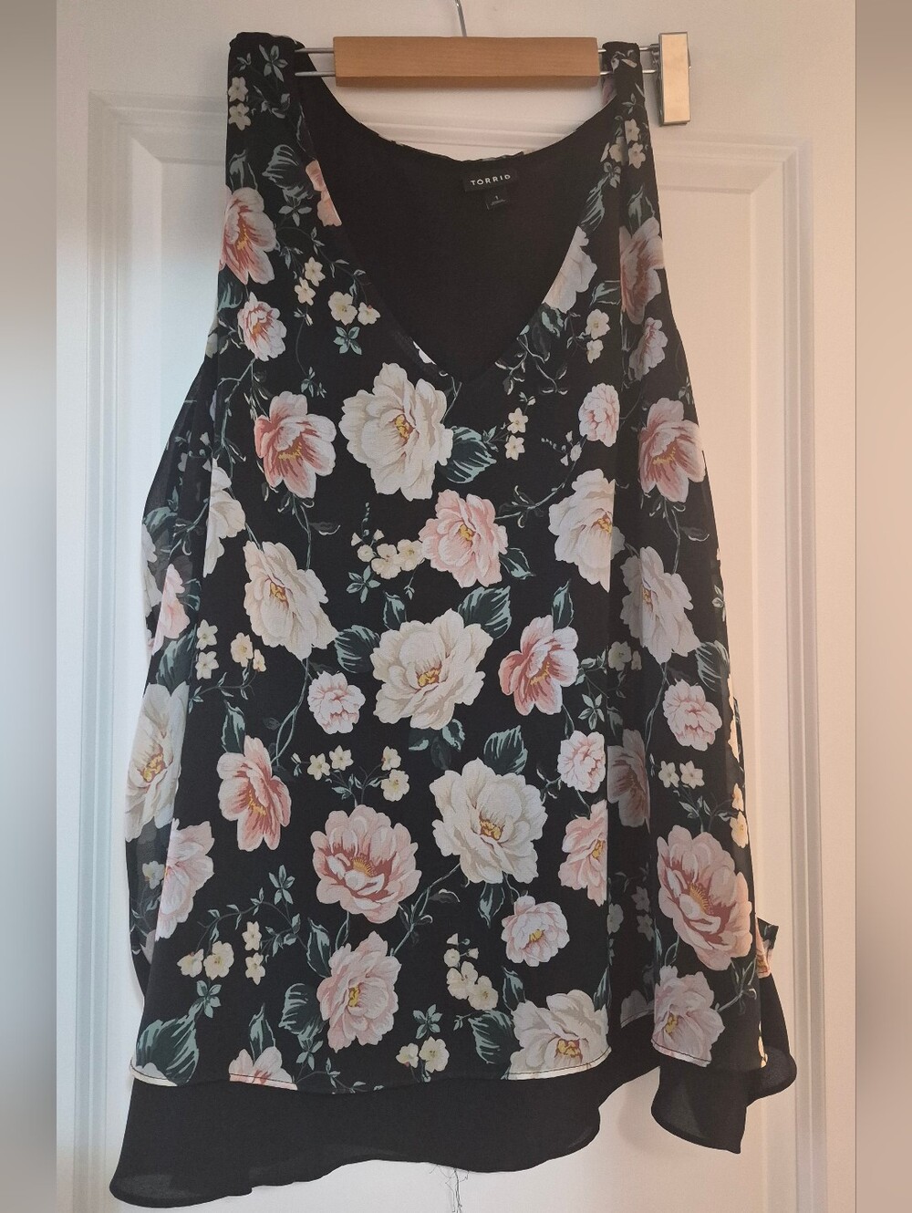 Torrid Black Floral V-Neck Camisole with Pink & Cream Roses